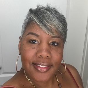 Meet your Posher, Nina